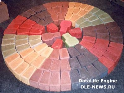 Особенности изготовления цветного бетона