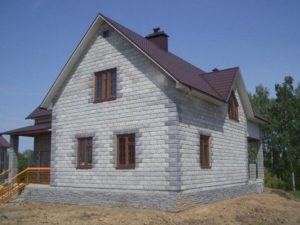 Применение пеноблоков для постройки загородного коттеджа