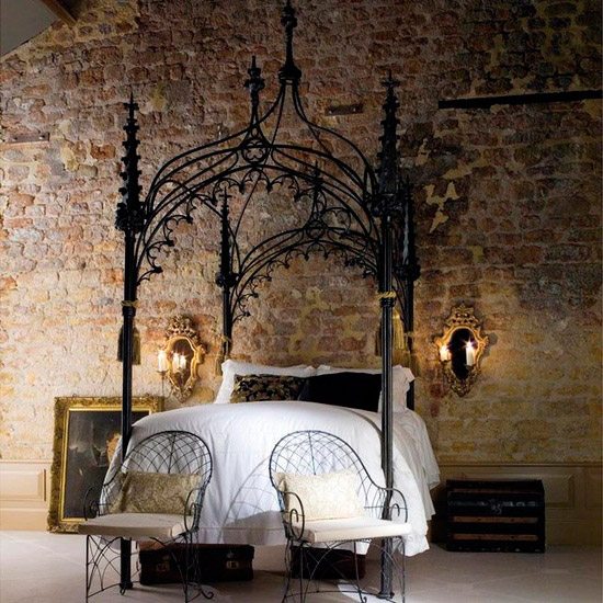 Кованная мебель для спальни – элегантная роскошь королевских апартаментов