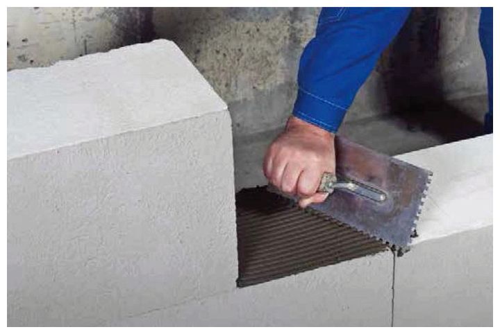 Кладка блоков из ячеистого бетона